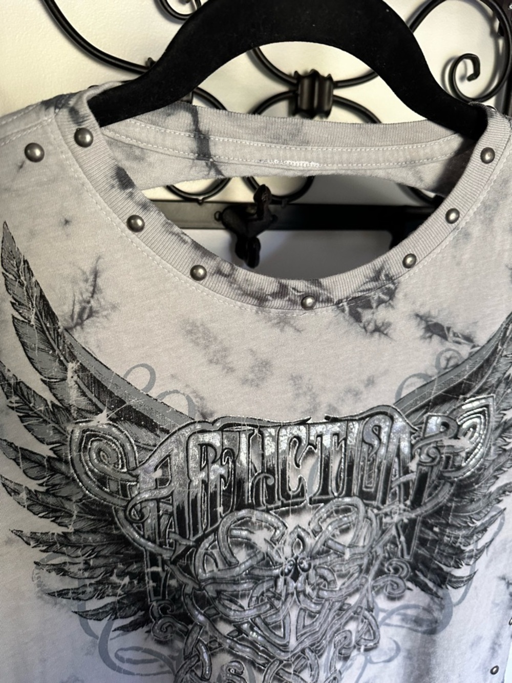 Affliction Gray Tie-Dye Short Sleeve Graphic Tee with Stud Accents Distressed - Picture 7 of 7